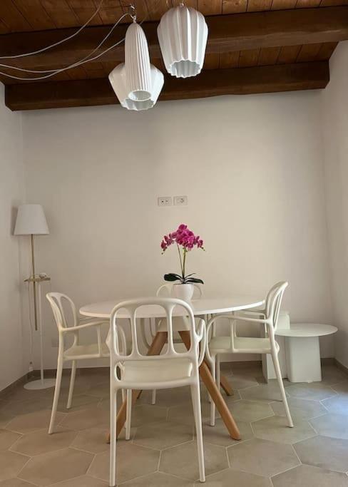 Charme In Centro With Private Parking Apartment Ascoli Piceno Bagian luar foto