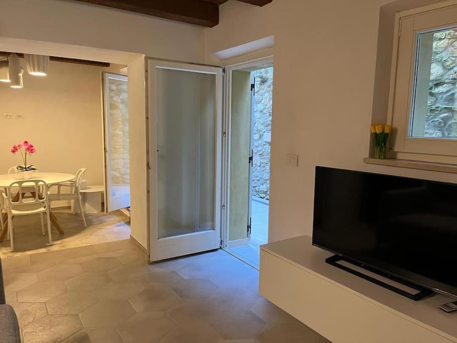Charme In Centro With Private Parking Apartment Ascoli Piceno Bagian luar foto