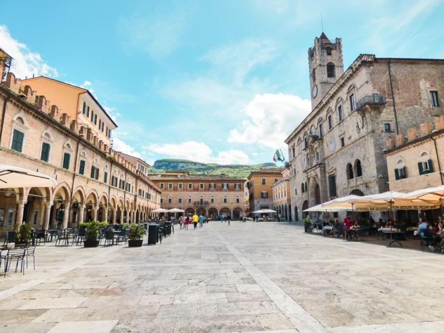 Charme In Centro With Private Parking Apartment Ascoli Piceno Bagian luar foto
