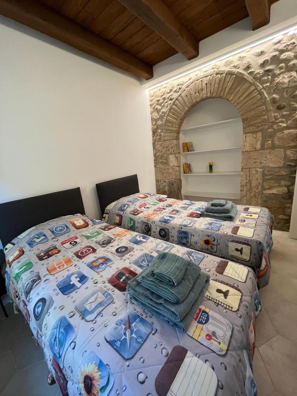 Charme In Centro With Private Parking Apartment Ascoli Piceno Bagian luar foto