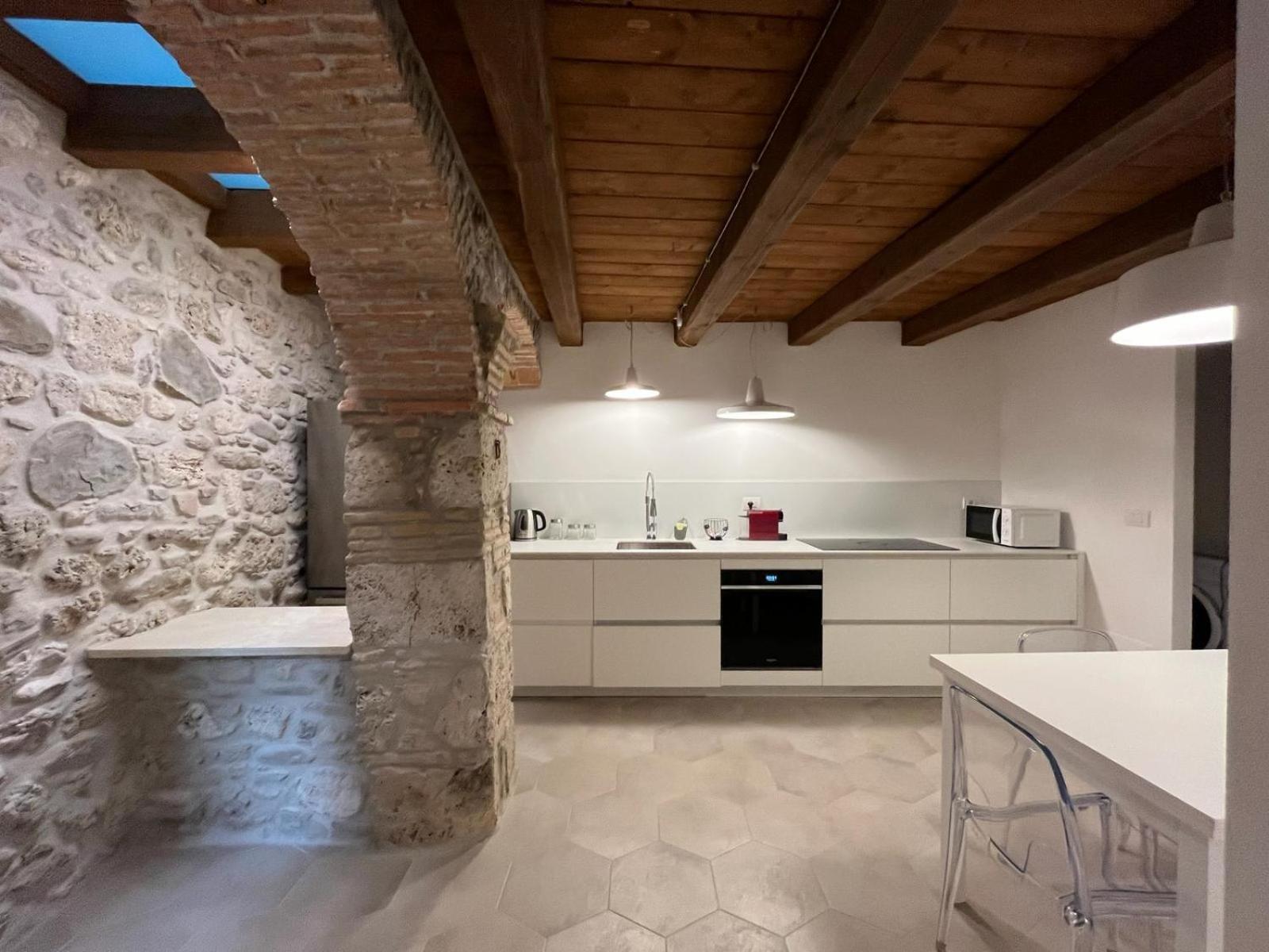 Charme In Centro With Private Parking Apartment Ascoli Piceno Bagian luar foto